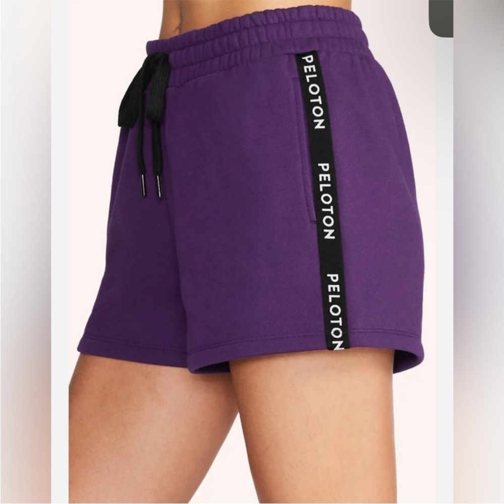 Peloton Uptown Vibe Athletic Shorts in Purple Sz XS